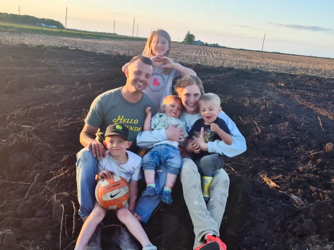 Did Iowa’s largest beginning farmer tax credit create more farms?